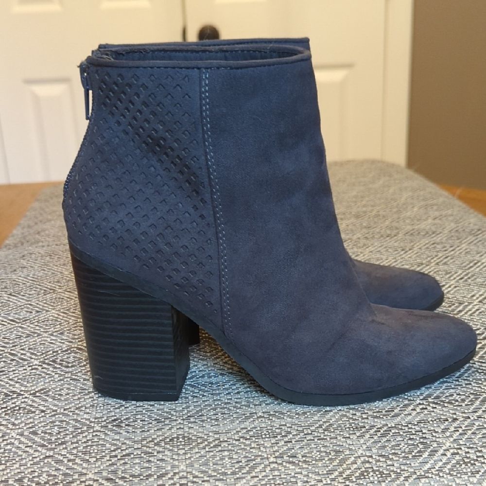Women's Charcoal Gray/Blue Ankle Boots American Eagle Size 7